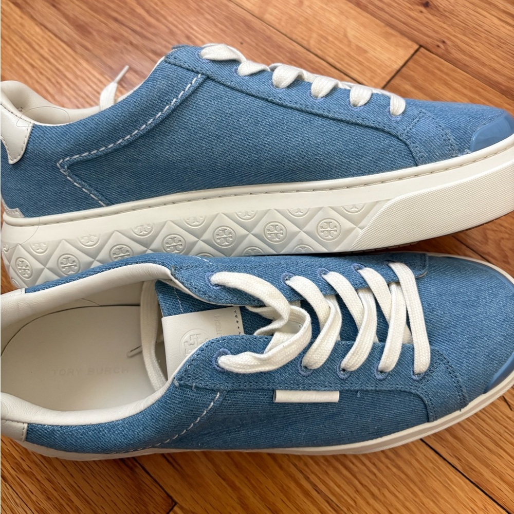 NWT Tory Burch Lady Bug Sneakers